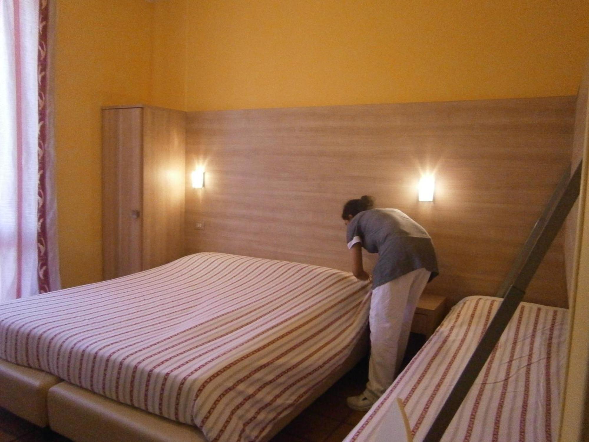 Hotel Chiara Сирмионе Номер фото
